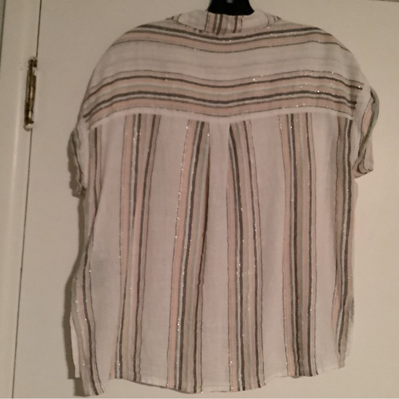 Sanctuary short sleeve blouse - Picture 3 of 3